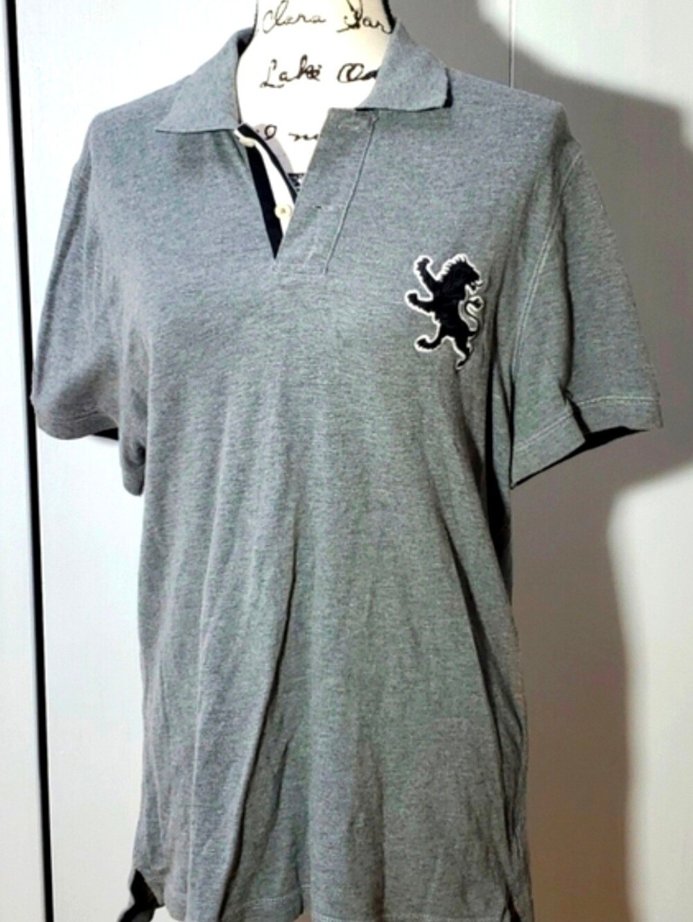 Express| Mens Gray Polo Short-Sleeve Chest Logo Preppy Neutral Sz.Medium